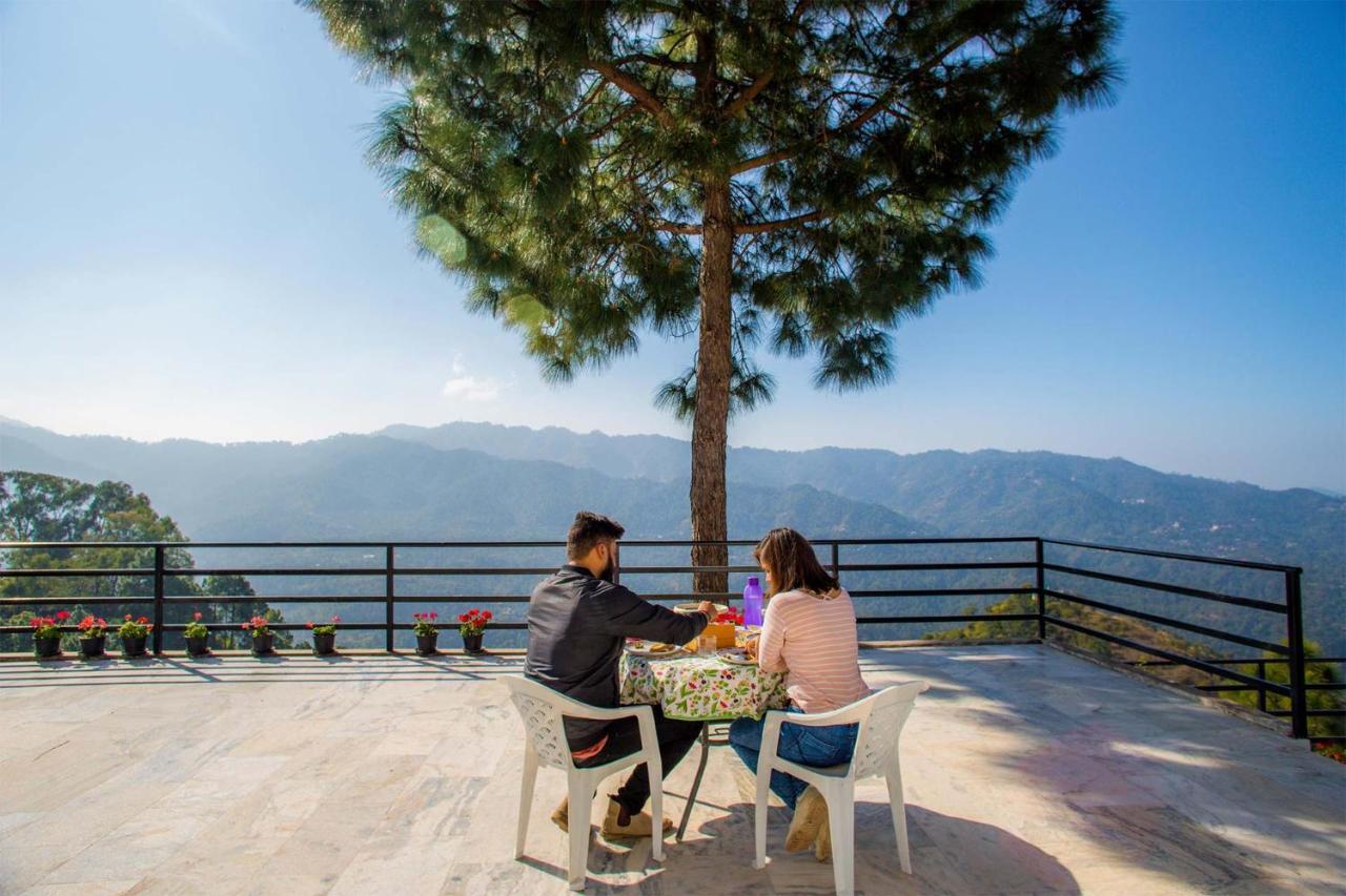 Villa Woodside Meadows By Veo - Part Of Stayvista Kasauli Buitenkant foto