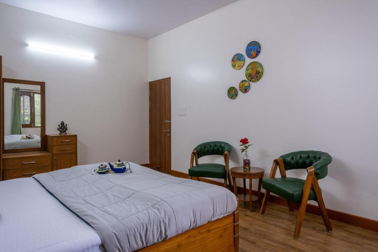 Villa Woodside Meadows By Veo - Part Of Stayvista Kasauli Buitenkant foto